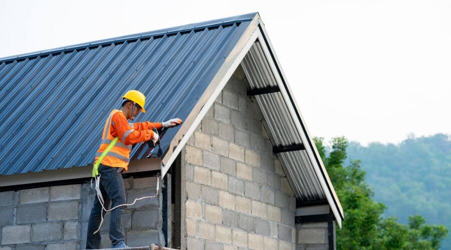 Professional Flat Roofing Installation in Mekinock, ND
